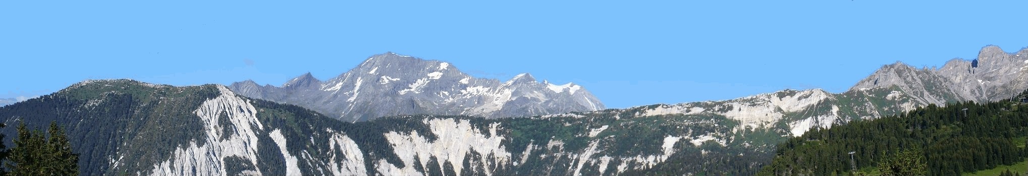 #27 Crête du Mont Charvet : La traversée du jour vue depuis la Crête des Gravelles Crête du Mont Charvet : La traversée du jour vue depuis la Crête des Gravelles