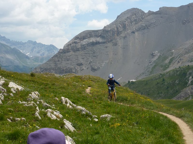#4 Descente Descente