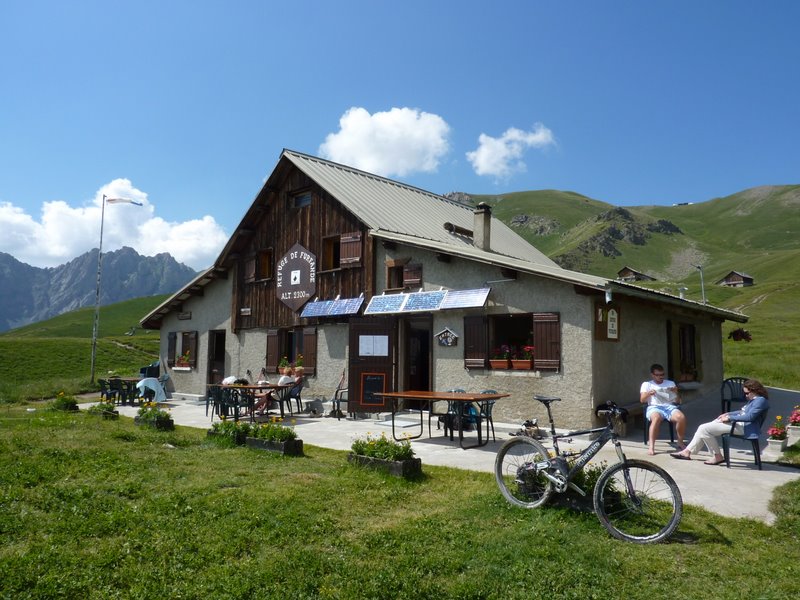 #7 Refuge : Dans la sérénité de l Refuge : Dans la sérénité de l'alpage