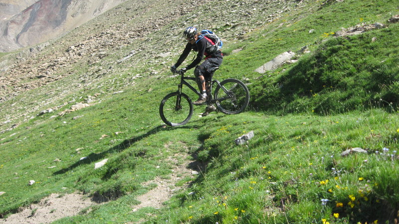 #14 Descente Pas de Reverdillon : Quelques épingles bien refermées... Descente Pas de Reverdillon : Quelques épingles bien refermées...