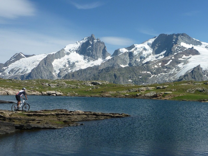 #5 Lac Lérié : Vue imprenable sur la Meije Lac Lérié : Vue imprenable sur la Meije