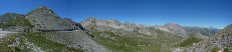 La suite de la descente : Le panorama est géant !