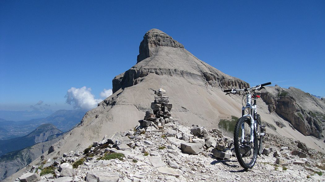 Sommet - Tête de Vallon Pierra : Quel cadre !!!!