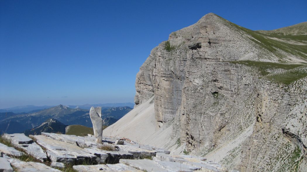 La Tête du Lauzon : vue depuis le col de Charnier