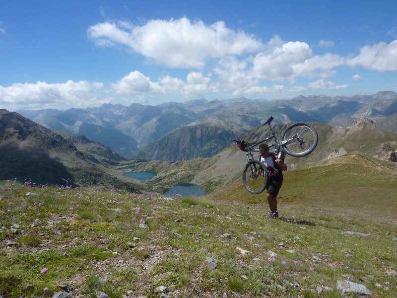 #11 Phil Phil'Ô arrive au sommet : Geux prend mon appareil pour immortaliser le moment