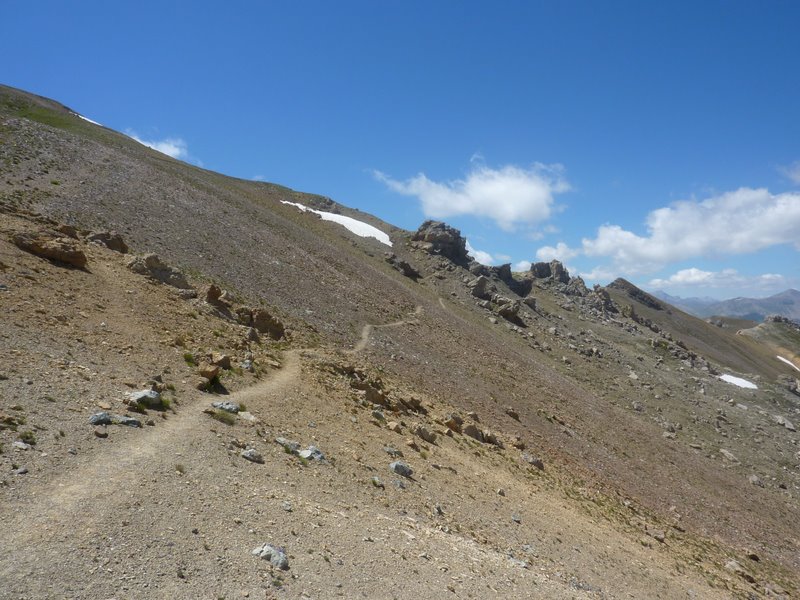 Sentier traversant : A prendre si on ne fait pas le sommet