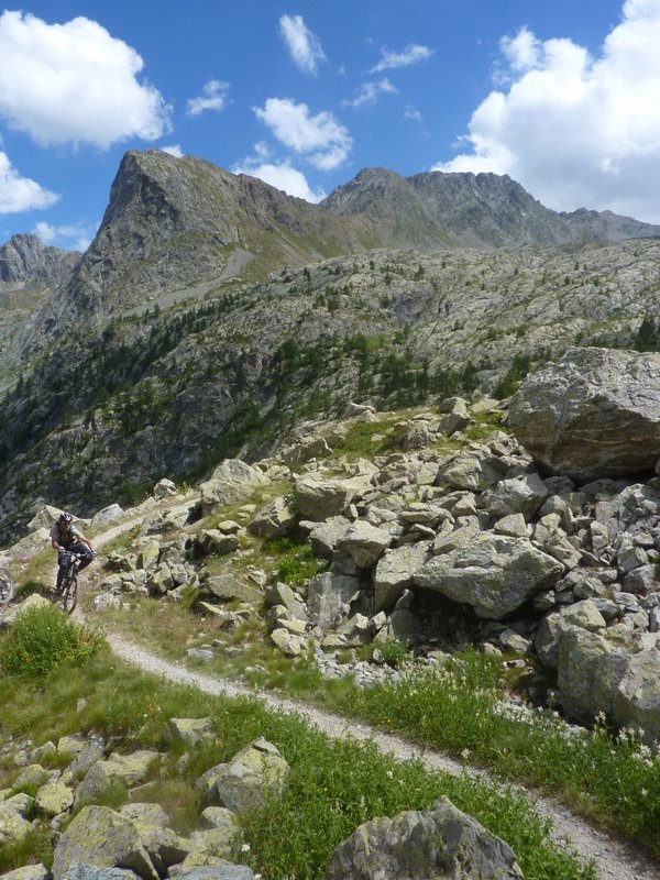 #23 Ca penche là : Quel régal ce sentier ! Ca penche là : Quel régal ce sentier !