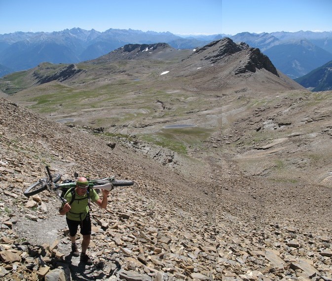 montée par l'arête Est : Claudius au portage