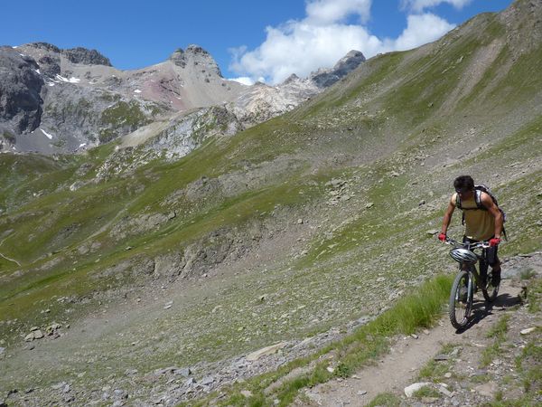 au fond, le Galibier : dans la traversée Ponsonnière-Béraudes