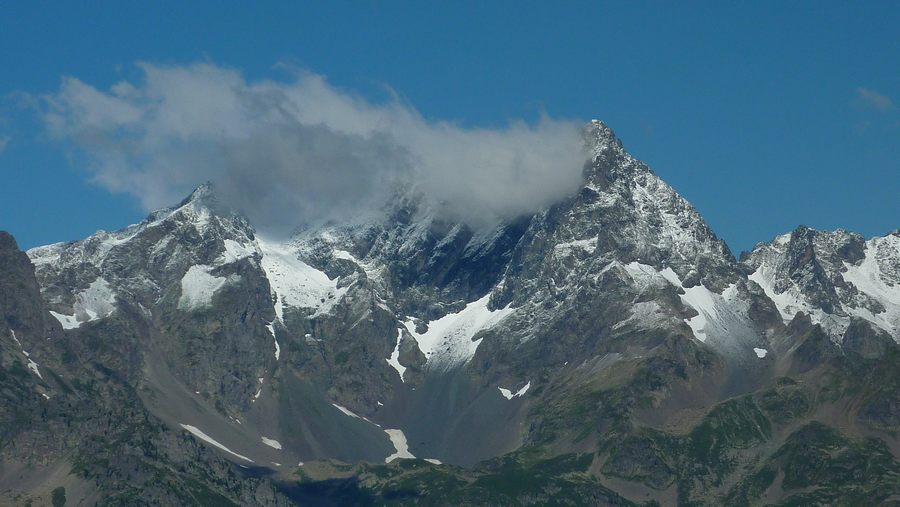 #1 Grand Pic : Neige fraîche et vent de nord Grand Pic : Neige fraîche et vent de nord