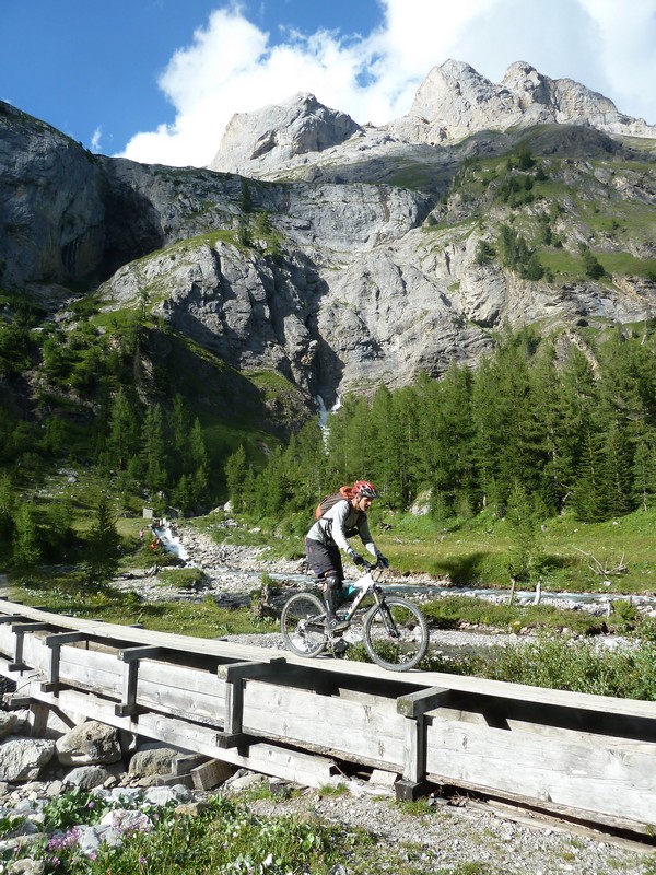 #6 le petit pont de bois : on fait le pont le petit pont de bois : on fait le pont
