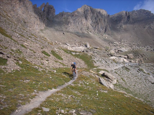 Direction La Gypière : Quelques passages roulants