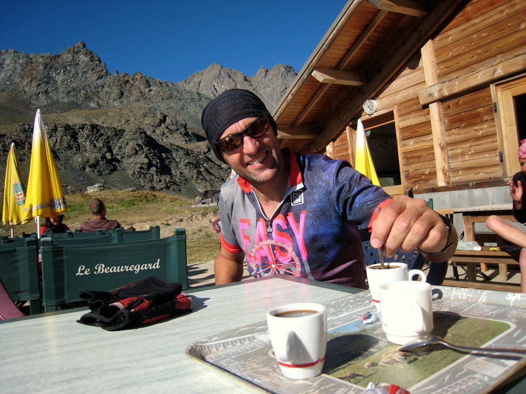 Nous pas timing ! : Merci à Marinette pour la dépose à St Véran. Bon café au refuge de la Blanche.