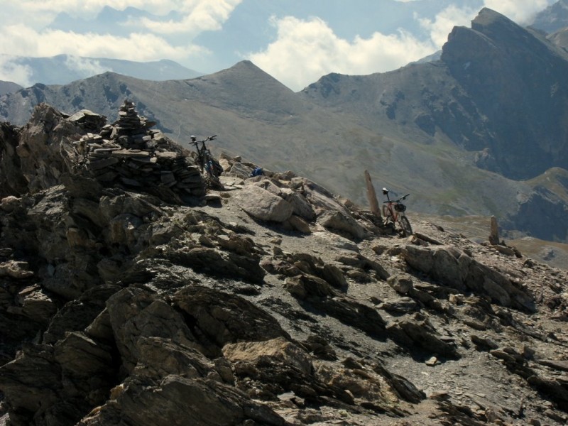 Monte Maniglia : parking à vélo d'altitude