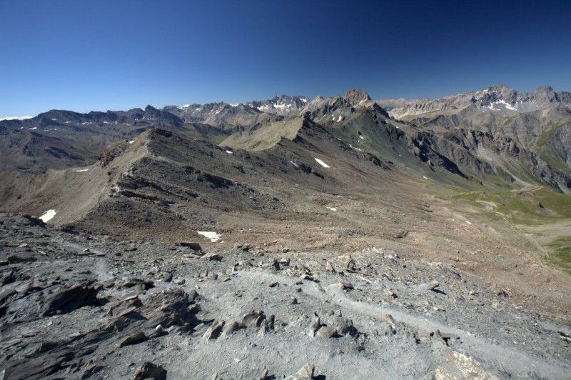 Quel panorama : Haute Ubaye, Crête du Cristillan, Aiguilles de Chambeyron, Font de Sancte, Péouvou, ...