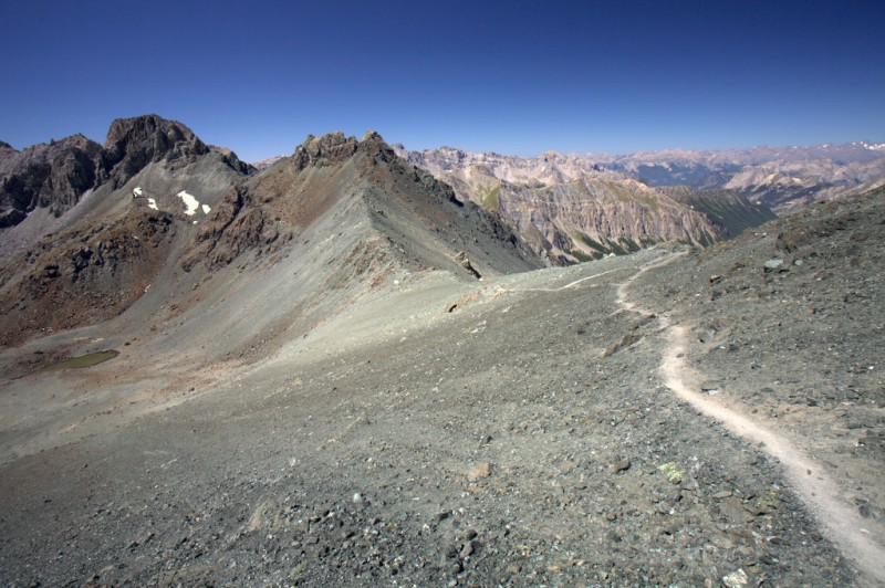 #10 Col sud du Cristillan : courte descente sur le col vert Col sud du Cristillan : courte descente sur le col vert