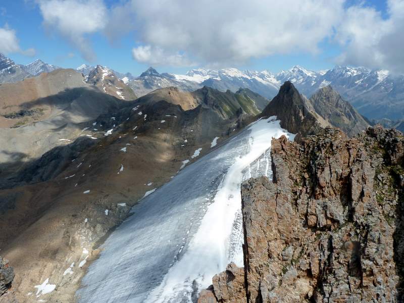 #4 Torrentalp : Majjinggletscher et sommets de l Torrentalp : Majjinggletscher et sommets de l'Oberland au fond