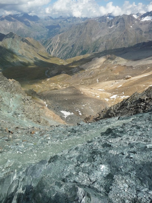 #8 Col Lauson : au col, vue sur le versant Est. Col Lauson : au col, vue sur le versant Est.