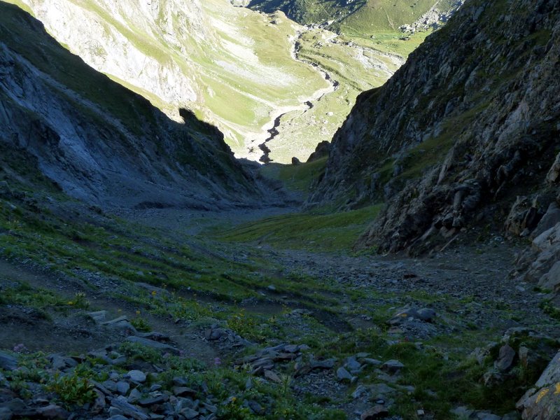 #21 Col Fenêtre : La descente versant E Col Fenêtre : La descente versant E