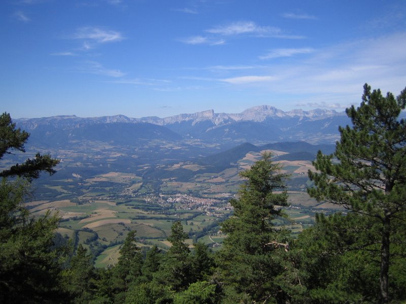 Mens : avec le Mont Aiguille au fond