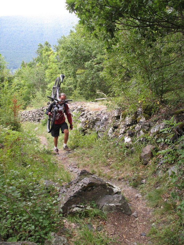 Geux en VTTourien : début du portage