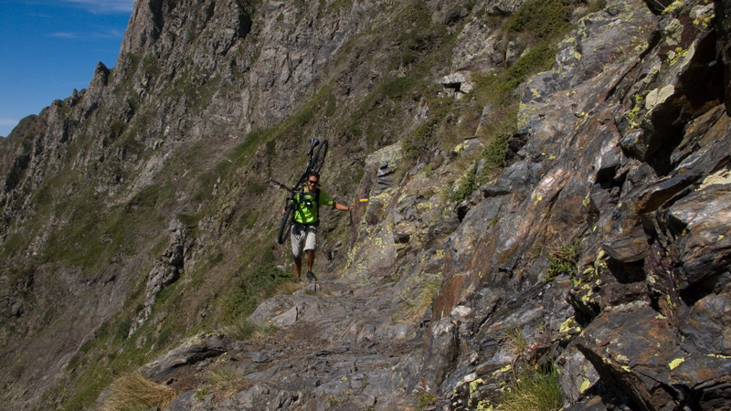 Col de Pierre Luminet : Florent en termine avec la première bosse