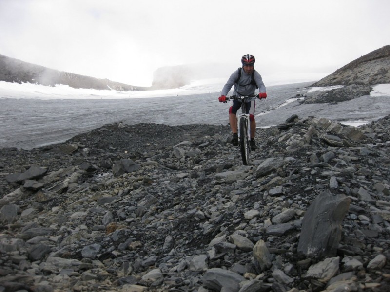 #4 Glacier Lombard : Descente sous le glacier. Glacier Lombard : Descente sous le glacier.