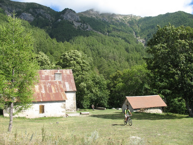 #10 Pieds du Col du Cendrié : Maison forestière de Subeyrannes Pieds du Col du Cendrié : Maison forestière de Subeyrannes