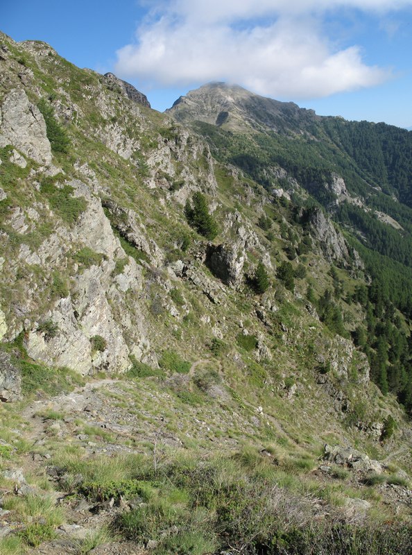 #2 Versant sud Col du Cendrié : entre les passage Non Roulant le T5++ quelques passages où le sentier est propre Versant sud Col du Cendrié : entre les passage Non Roulant le T5++ quelques passages où le sentier est propre