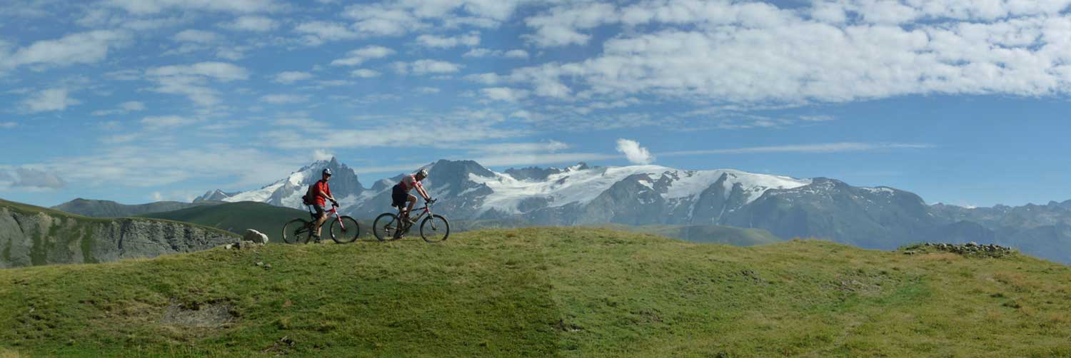 #6 VTT sur fond de Meije VTT sur fond de Meije