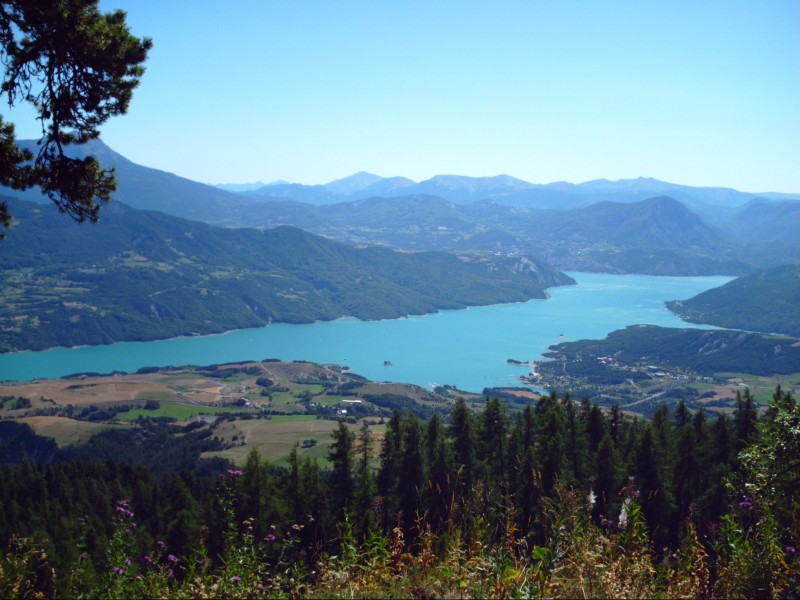 #1 Vue sur le lac depuis la piste forestière Vue sur le lac depuis la piste forestière