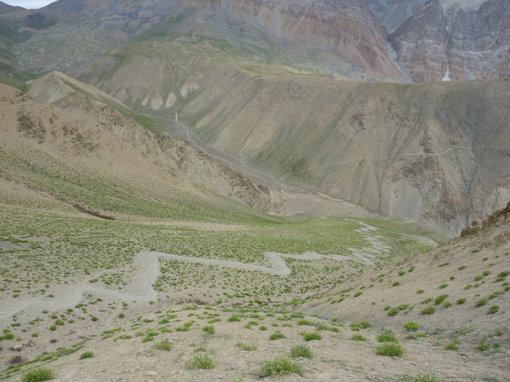 Hamuna La : Belle descente du Hamunala (4700 m): pas de chance, pour nous c'est la montée !