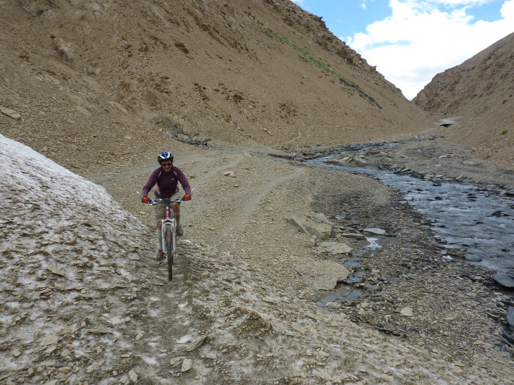 Hamuna La : Descente du Hamuna La (4700m).