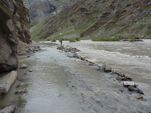 #38 Suru Valley : Route inondée dans la vallée de la Suru Suru Valley : Route inondée dans la vallée de la Suru