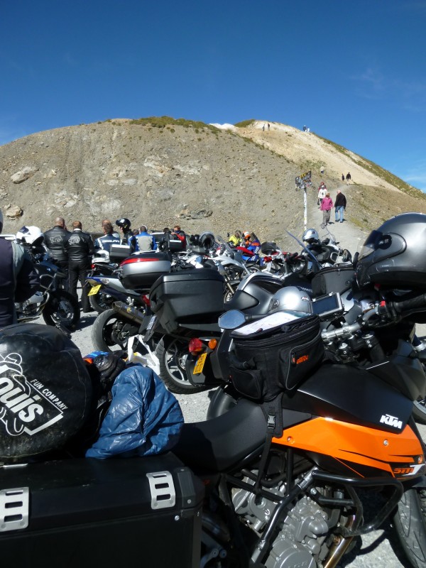 #1 Col du Galibier : Les bikeurs sont là, les vrais.. lol ! Col du Galibier : Les bikeurs sont là, les vrais.. lol !
