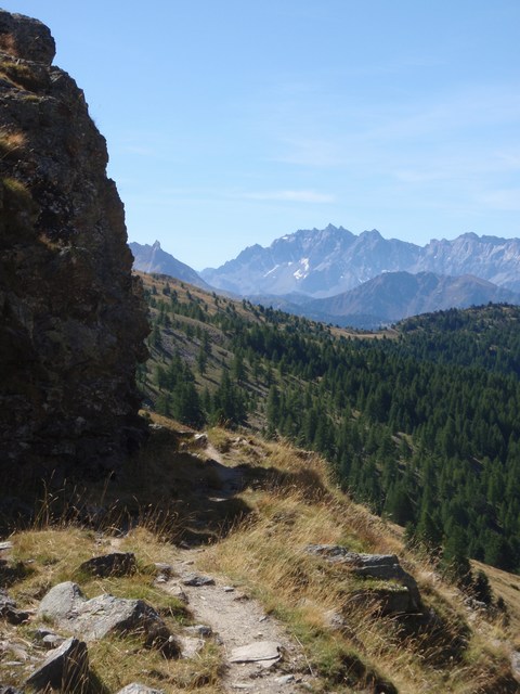 #4 Canal de la Crêche : le col de la Crêche devant la Selle et la Font Sancte Canal de la Crêche : le col de la Crêche devant la Selle et la Font Sancte
