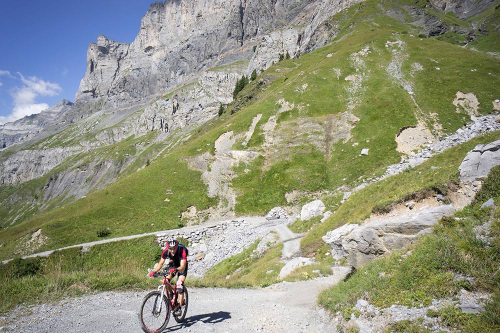 Piste vers Moëde Anterne : Dure, dure cette piste