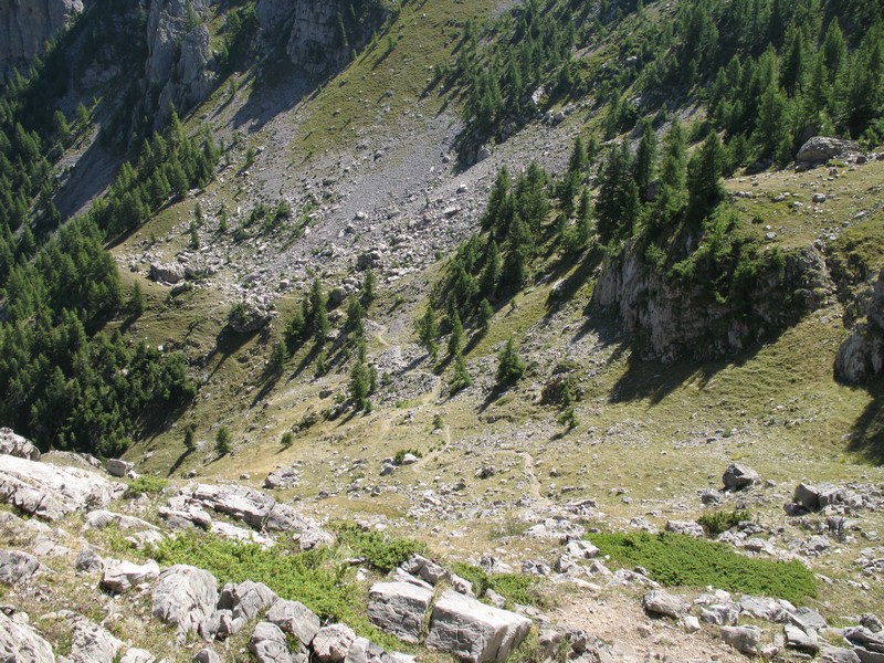 #12 sentier : pierreux mais ça passe :) sentier : pierreux mais ça passe :)