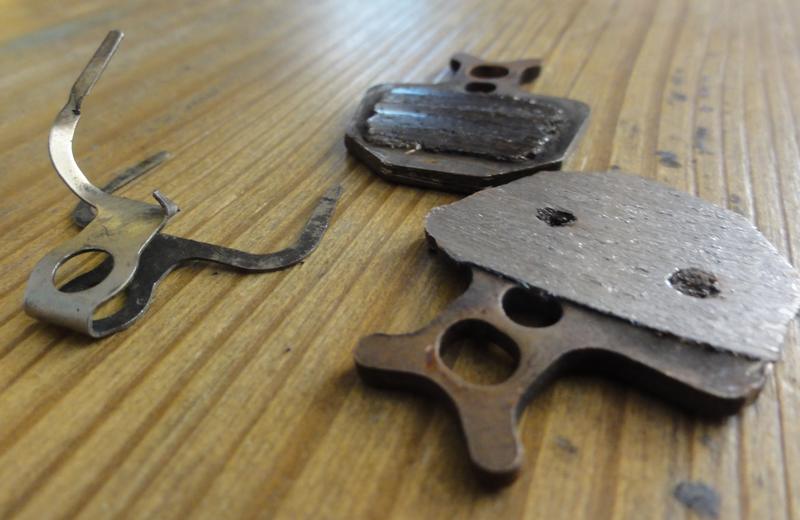 #14 Problème de Frein ? : Le comment du "pourquoi ça ne freine plus ??" Problème de Frein ? : Le comment du "pourquoi ça ne freine plus ??"