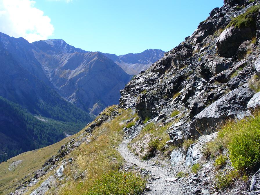 Descente : Le Sentier du Canal toujours