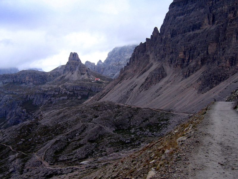 #48 Refugio Locatelli : Seule la Via 101 jusqu Refugio Locatelli : Seule la Via 101 jusqu'au Refuge est autorisée pour le VTT. Tout le reste est dans le Parc Naturel des Dolomites.
