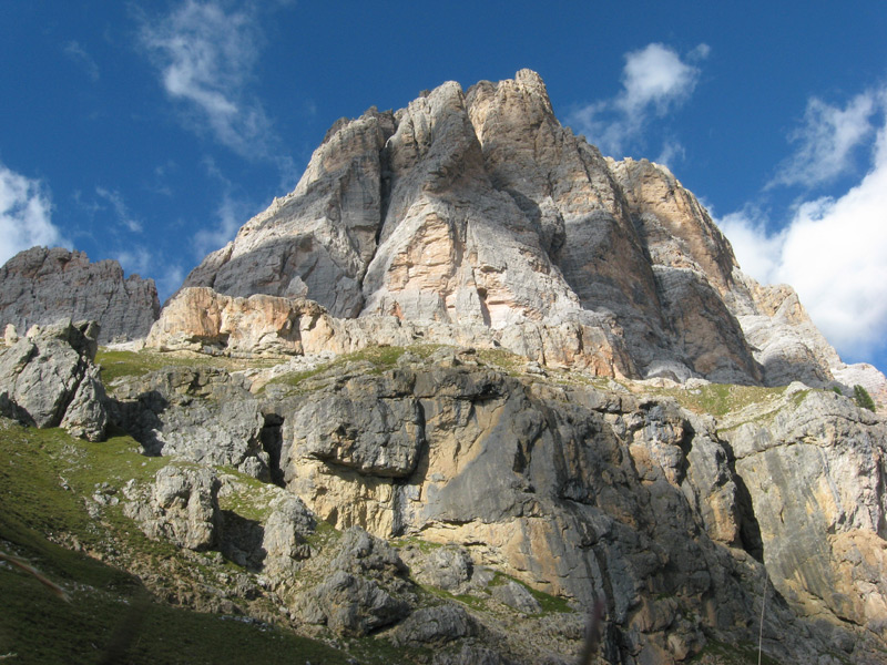 #119 Tofana di Rozes (3225m) : Haut lieu de l Tofana di Rozes (3225m) : Haut lieu de l'alpinisme