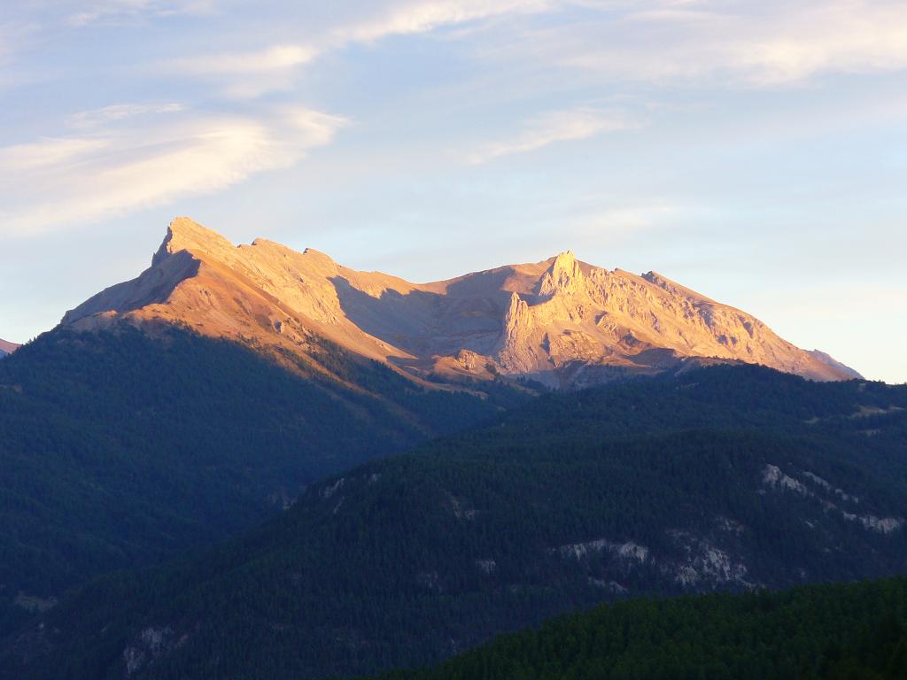 Descente : Roche des Clots et Pointe de la selle au couchant