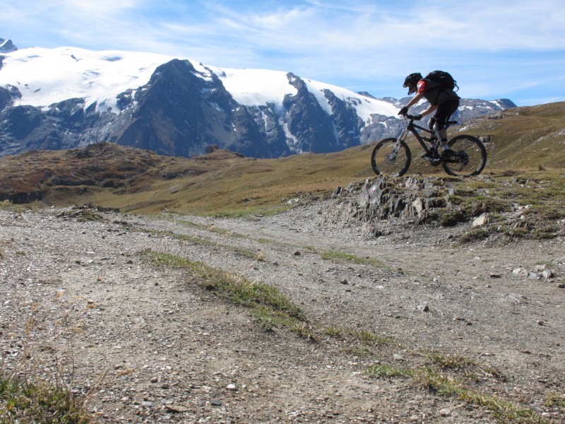 #4 Col du Souchet bis : il y a le glacier des 2 Alpes aussi... Col du Souchet bis : il y a le glacier des 2 Alpes aussi...