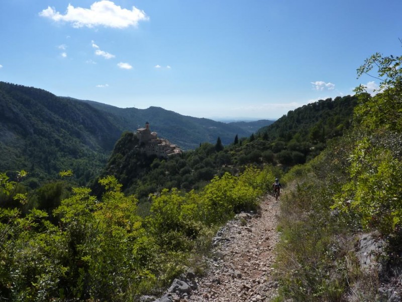 #8 Descente sur Peillon : Ça secoue bien Descente sur Peillon : Ça secoue bien