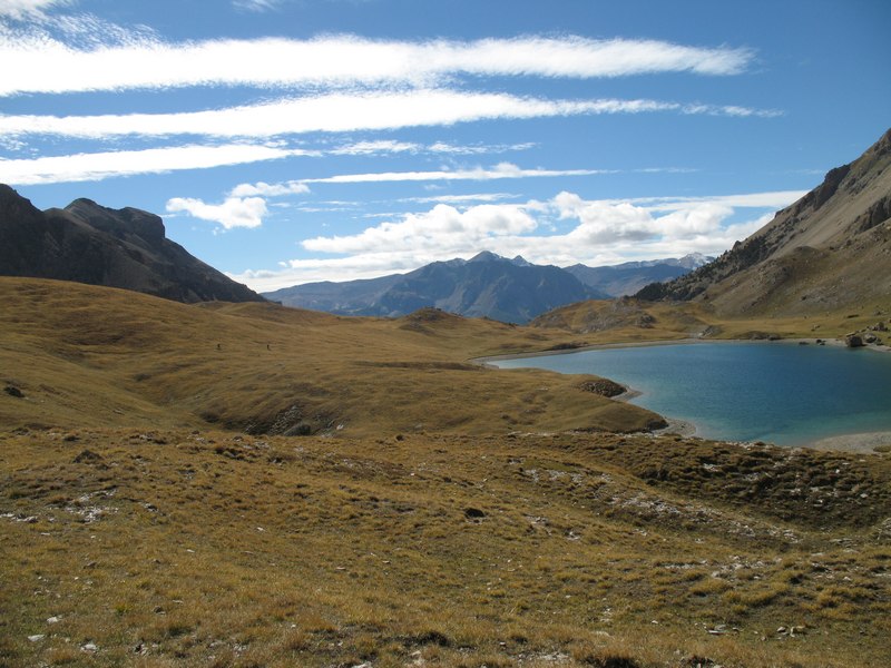 Lac de l'Ascension : 2 cyclistes dans l'alpage