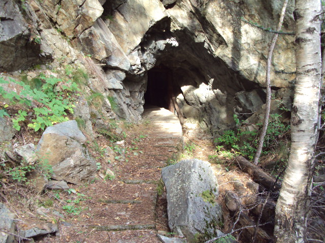 #6 canal d canal d'ublan : le deuxième tunnel est pénible de ce qu'il est bas
heureusement qu'il est court