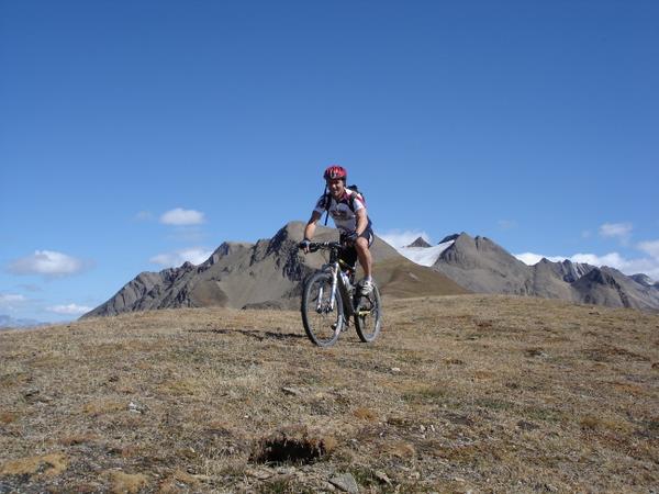 #3 Crête du Fülhorn : Arrivée sur la crête après le portage depuis Fäldbach Crête du Fülhorn : Arrivée sur la crête après le portage depuis Fäldbach