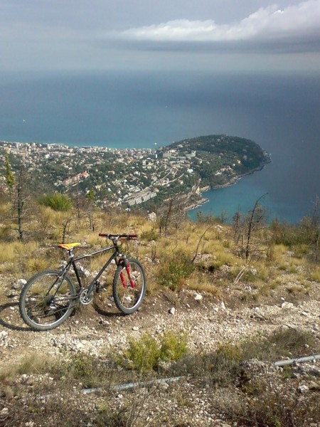#2 Descente sur Fenouil : Super sentier, malheureusement trop raviné Descente sur Fenouil : Super sentier, malheureusement trop raviné