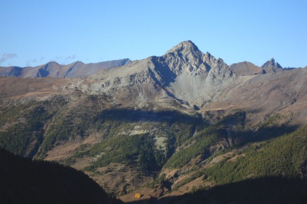 #8 Tour du Pain de Sucre : Lumière automnale et vespérale sur le Pelvas Tour du Pain de Sucre : Lumière automnale et vespérale sur le Pelvas